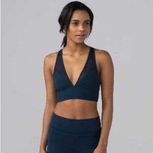 Lululemon Twist & Train Navy Bra